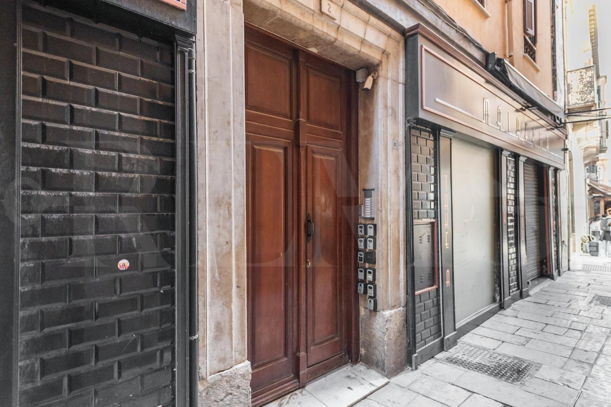 Glamorous Flat In The Heart Of Malaga By Rems Luaran gambar