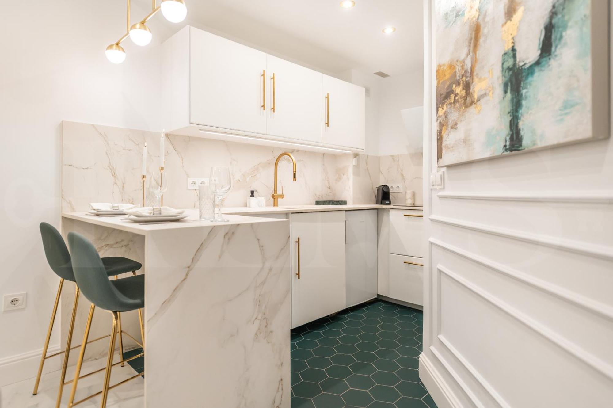 Glamorous Flat In The Heart Of Malaga By Rems Luaran gambar