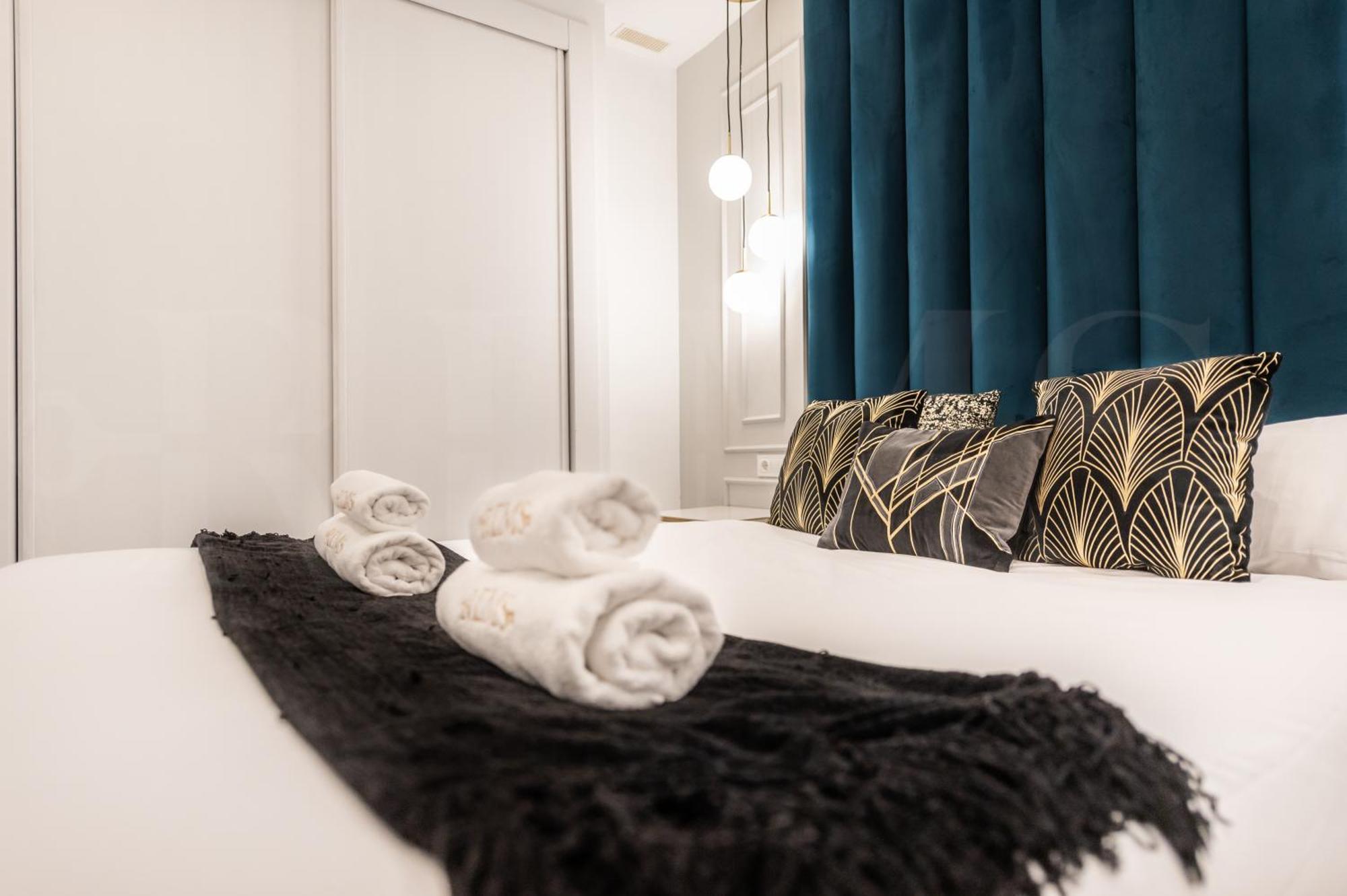 Glamorous Flat In The Heart Of Malaga By Rems Luaran gambar
